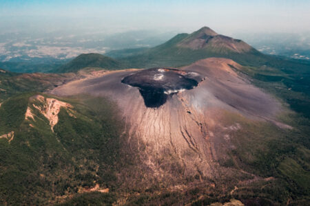 Where Are All of the Volcanoes in South America Located? Comprehensive